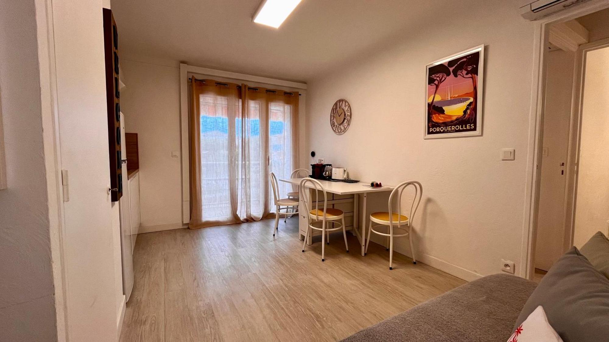 Vacances Arbanaises - Appartements Giens Hyères Extérieur photo